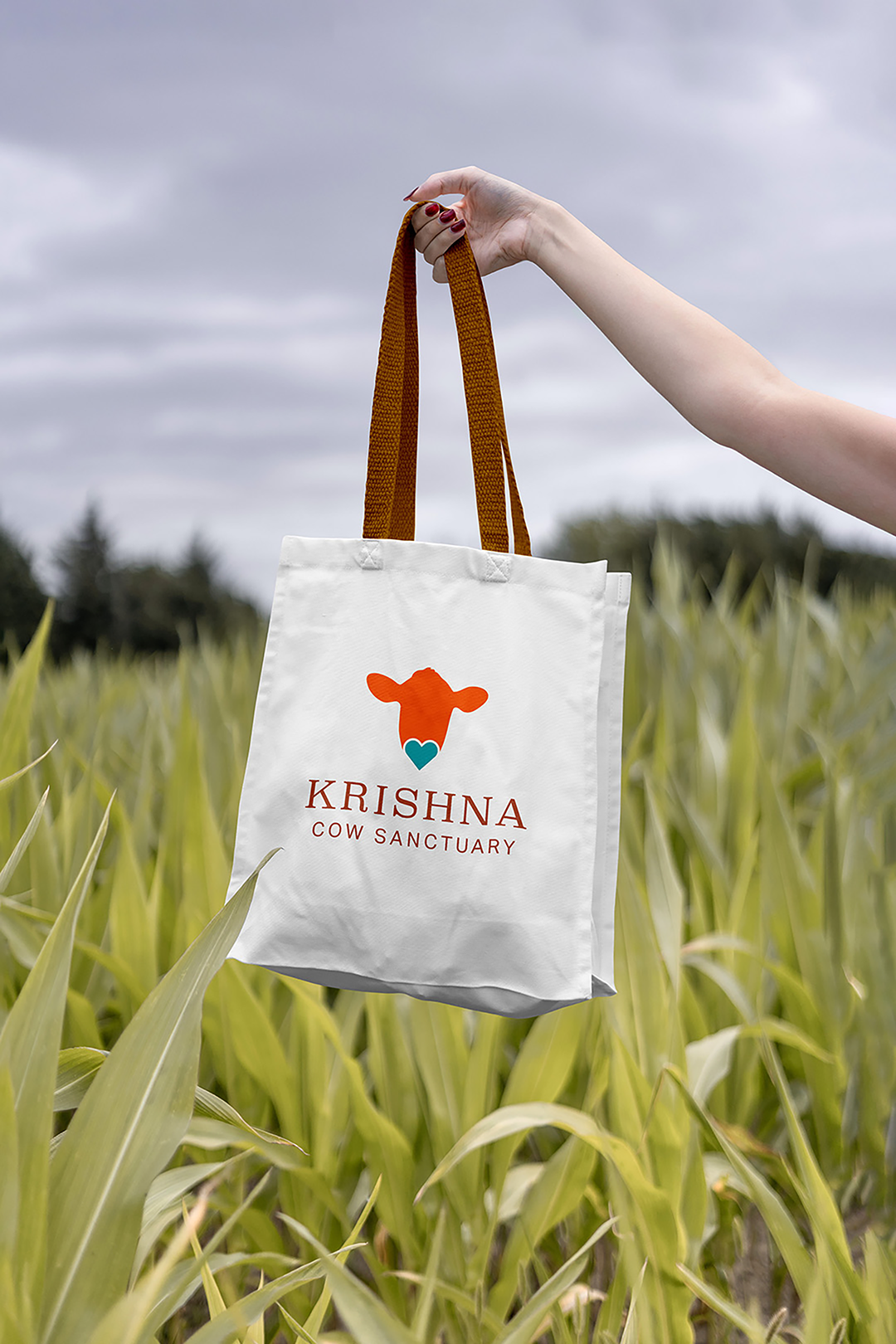 Tote mockup with the colored logo
